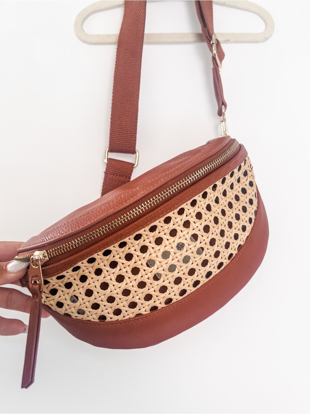 Universal Thread Brown Rattan Woven Boho Crossbody Belt Bag - Picture 2 of 5